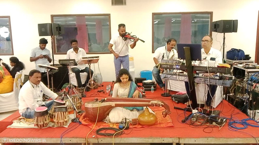 Balaji & Raghu's Ilayathendral Orchestra