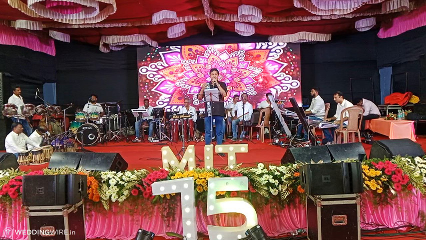 Balaji & Raghu's Ilayathendral Orchestra