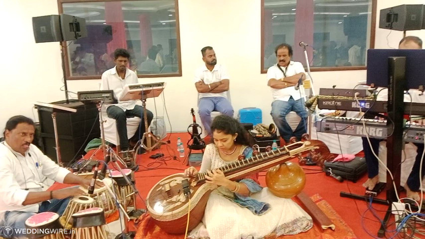 Balaji & Raghu's Ilayathendral Orchestra