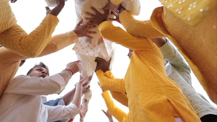 Groomsmen haldi fun