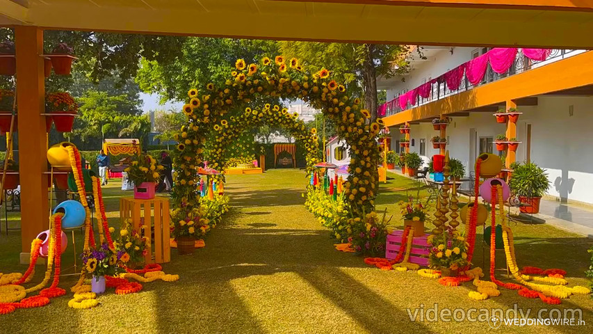 AapnoGhar Rooms & Room Side Area