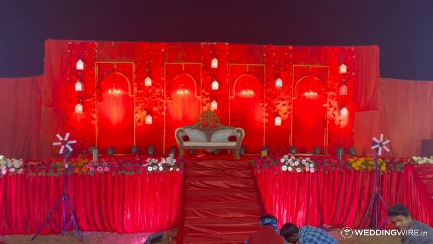 Mesmerising Red Decor