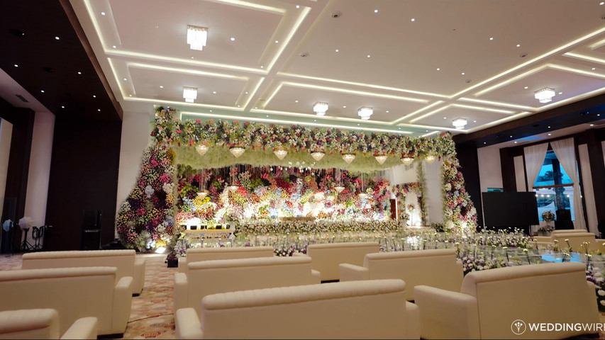 Where Elegance Meets Grandeur! 