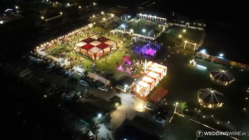 The Ashoka Farms - Farm House and Luxury Resort