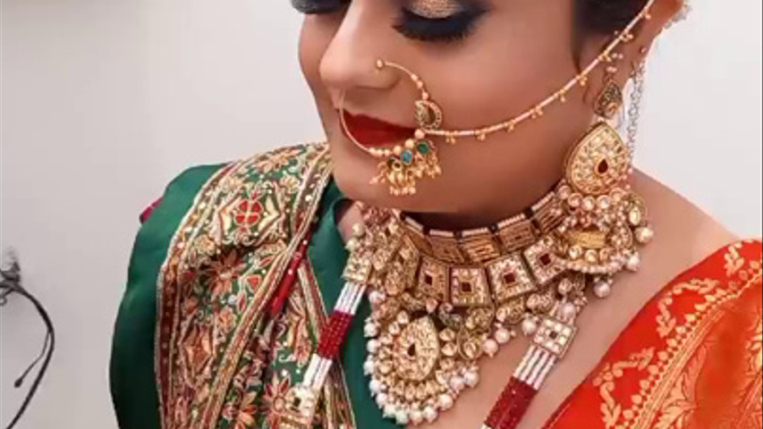 Gorgeous Gujrati bride