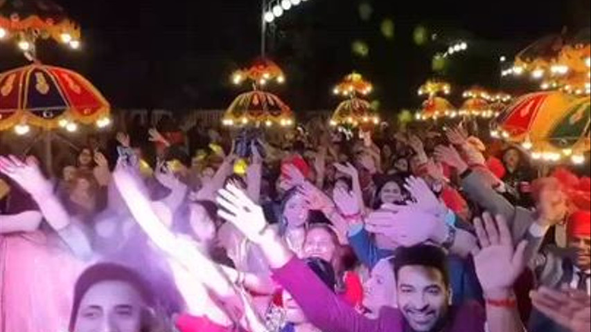 DJ on Left & Right