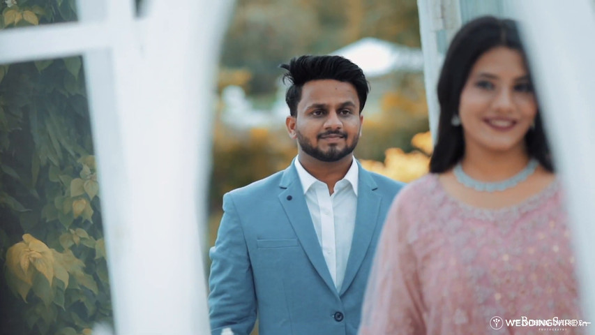 Viraj & Geeta : Close to me | Pre-wedding at Sets in the City