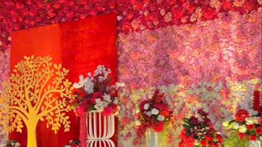 Royal floral wedding entrance and main stage