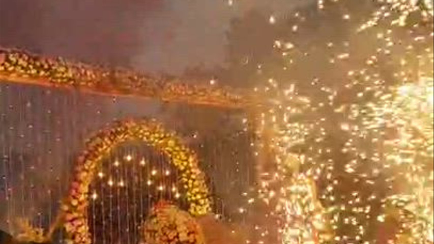 Groom & bride Jaymala fire work color shoot 