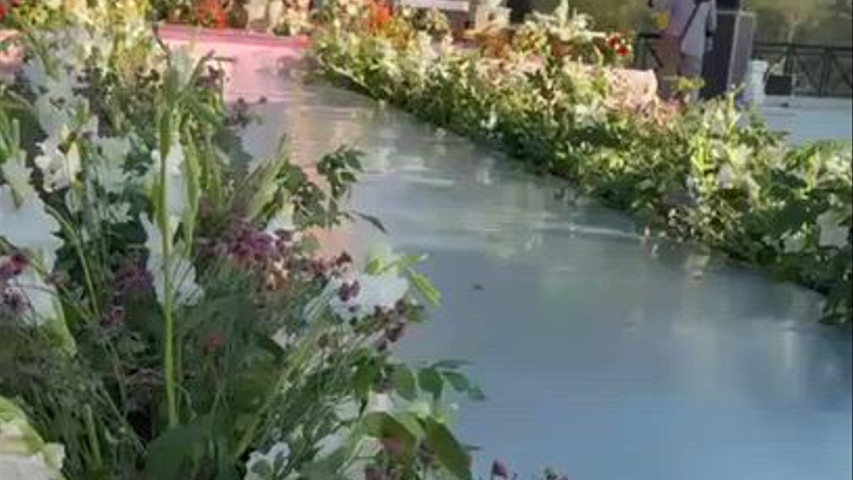 Mirror walkway and mandap decor