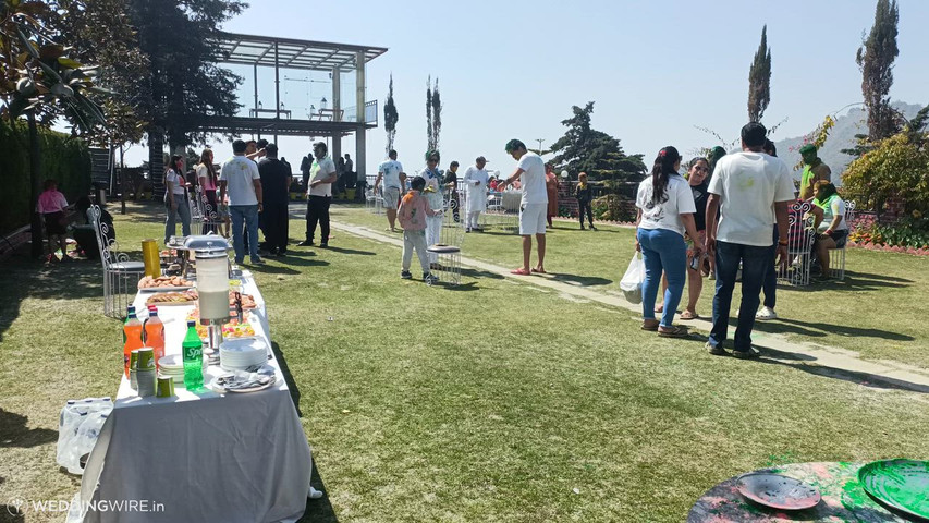 Holi Celebration in Bulaakh Resort