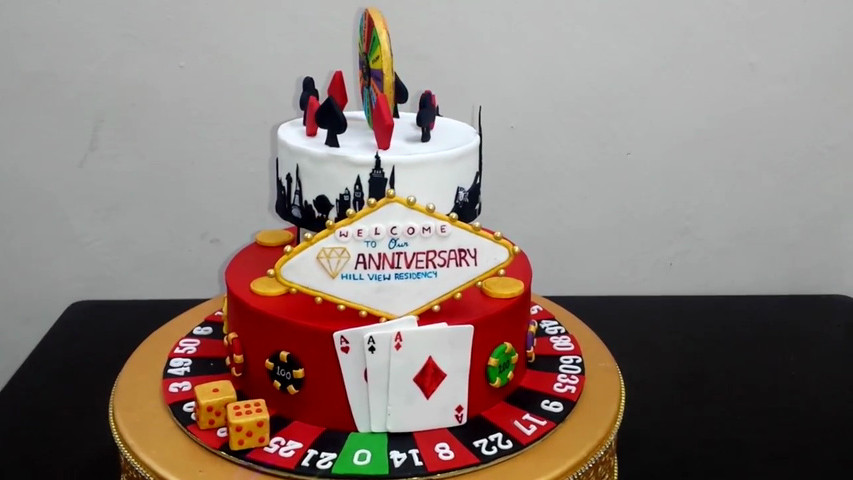 Vegas theme 'In-motion' customized designer cake