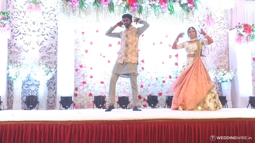 Best Bride n Groom Couple Dance