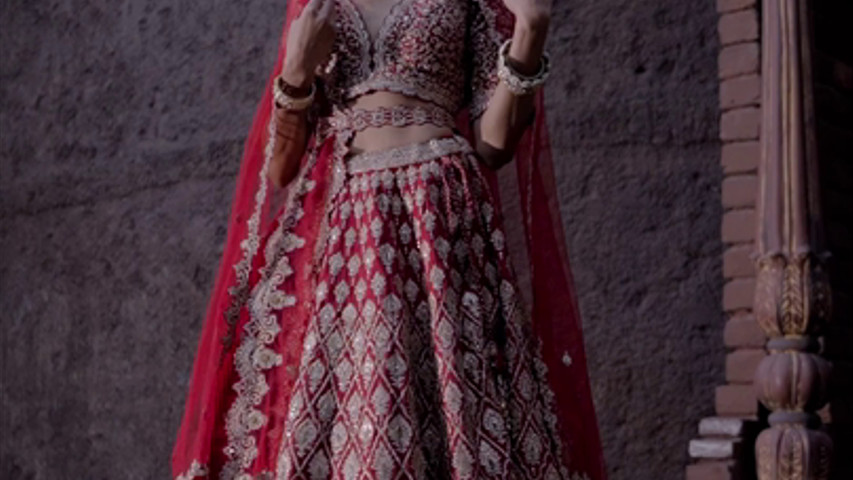 RED RAW SILK LEHENGA SET WITH LEATHER APPLIQUE