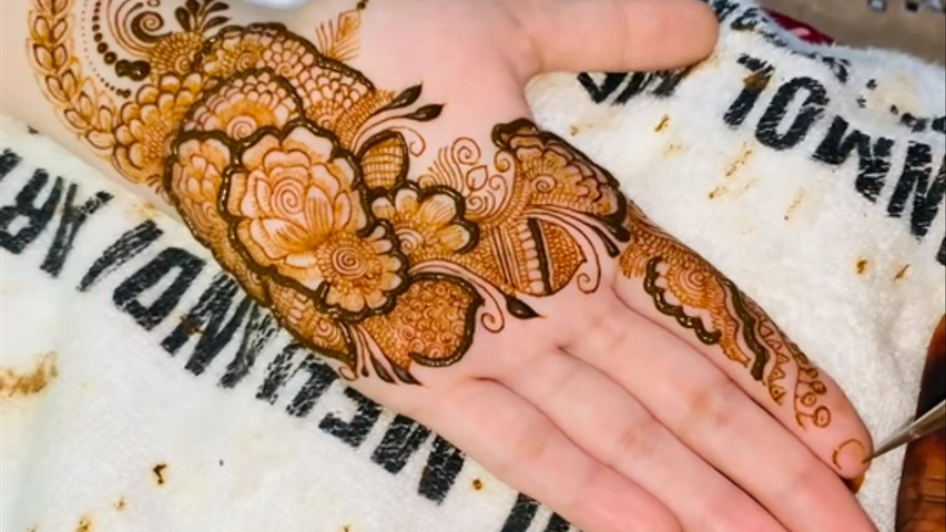 Anmol Mehandi Art