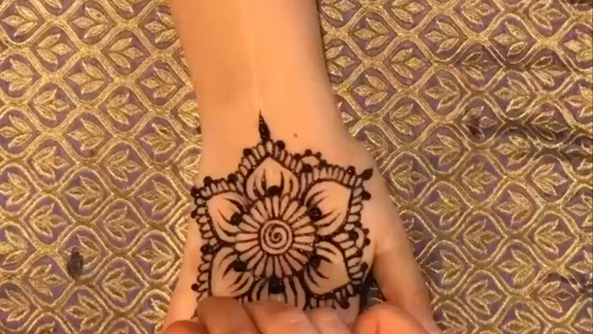 Ravi Mehandi Art