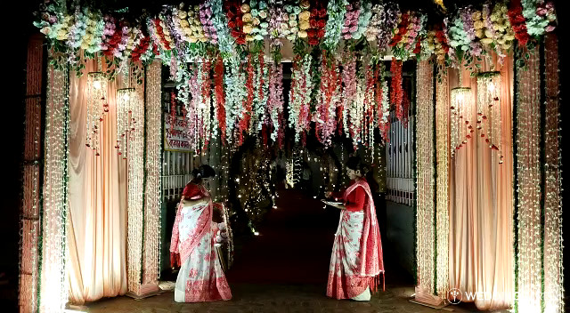 Entry gate and decoration.