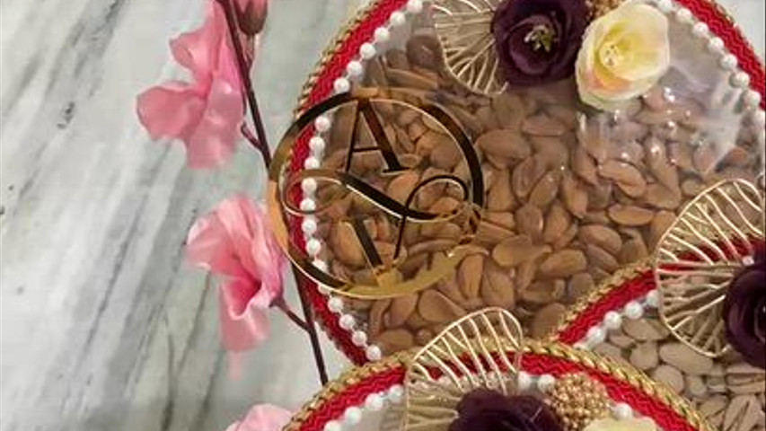 Luxurious dry fruits packing 
