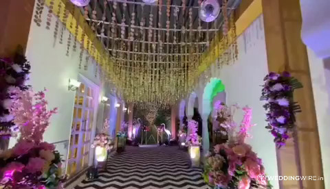 Passage decor