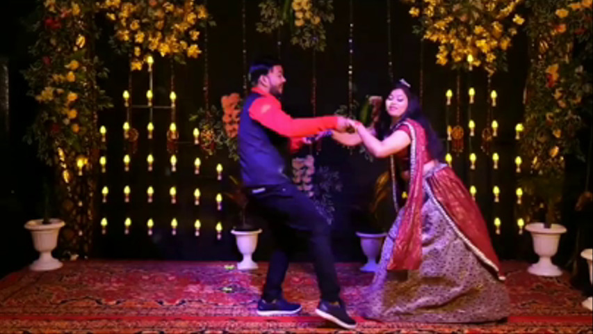 Duet dance performance 