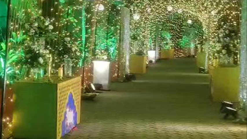 Entrance decor