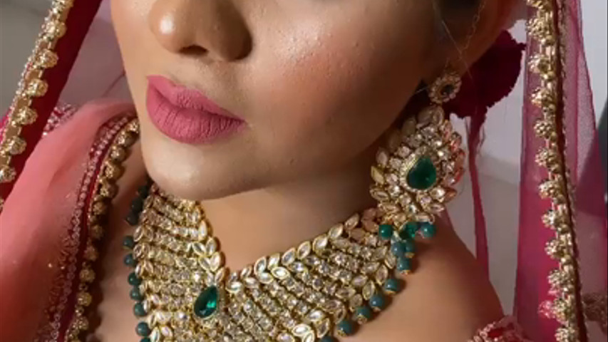 Tanishka Makeovers airbrush  makeup 