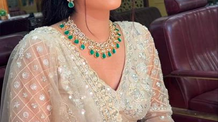 “Bridal Makeup in Varanasi by the Best Makeup Artist in Varanasi at Beauty Island Salon”