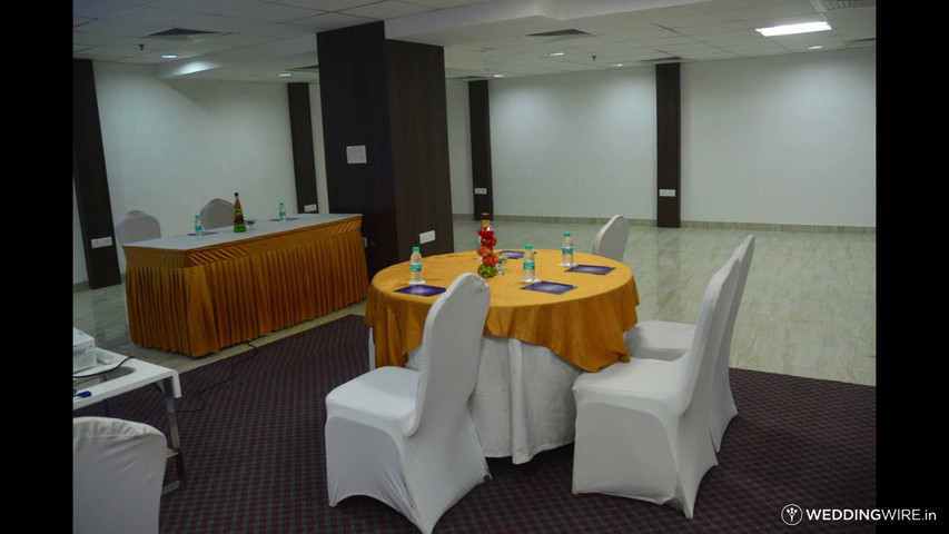 The Golden Palms Hotel & Spa, Patparganj