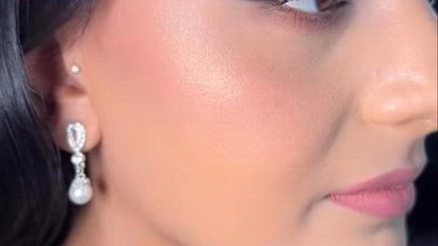 AWM - Makeovers by Aastha