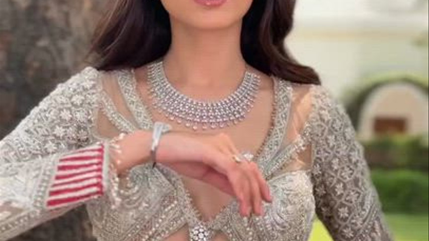 AWM - Makeovers by Aastha