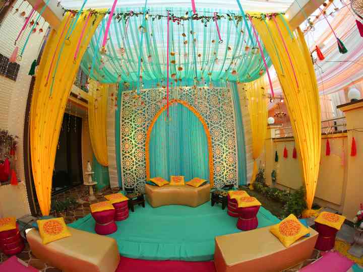Ways To Make Sea Green Colour Combination Pop At Your Wedding