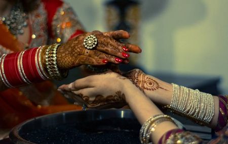How To Tip Vendors At Your Wedding