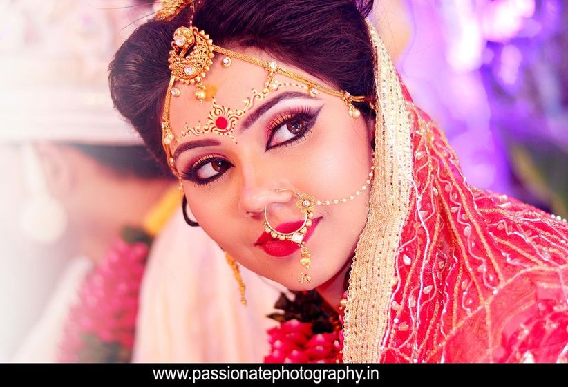 All About Traditional Bengali Bridal Jewellery & Where to Find Them