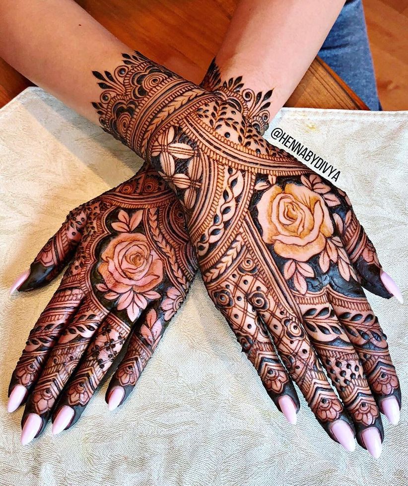12 Quirky Dulhan Mehndi Designs That Will Guarantee Head-Turns On Your ...