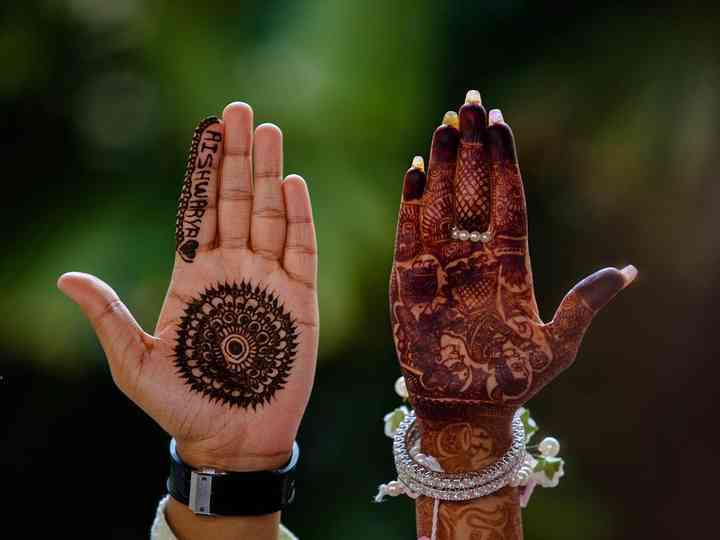 11 Gorgeous Front Hand Mehndi Designs For The Grooms