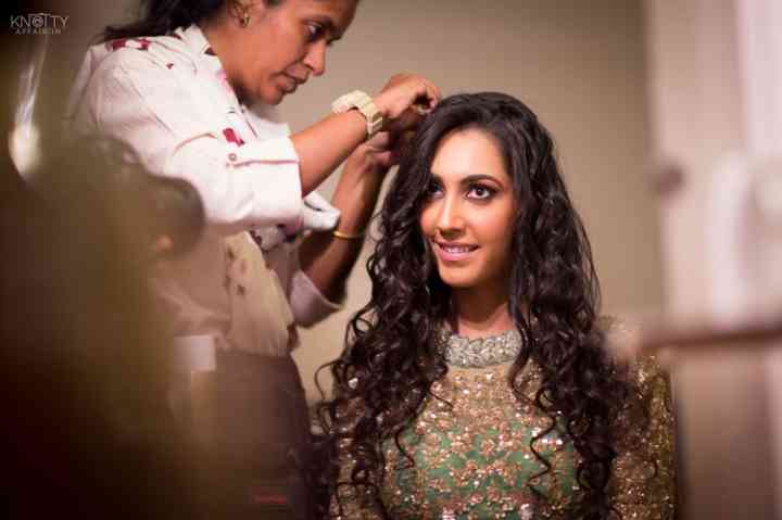 8 Ideas On Wedding Haircut For Oval Face Indian Females That