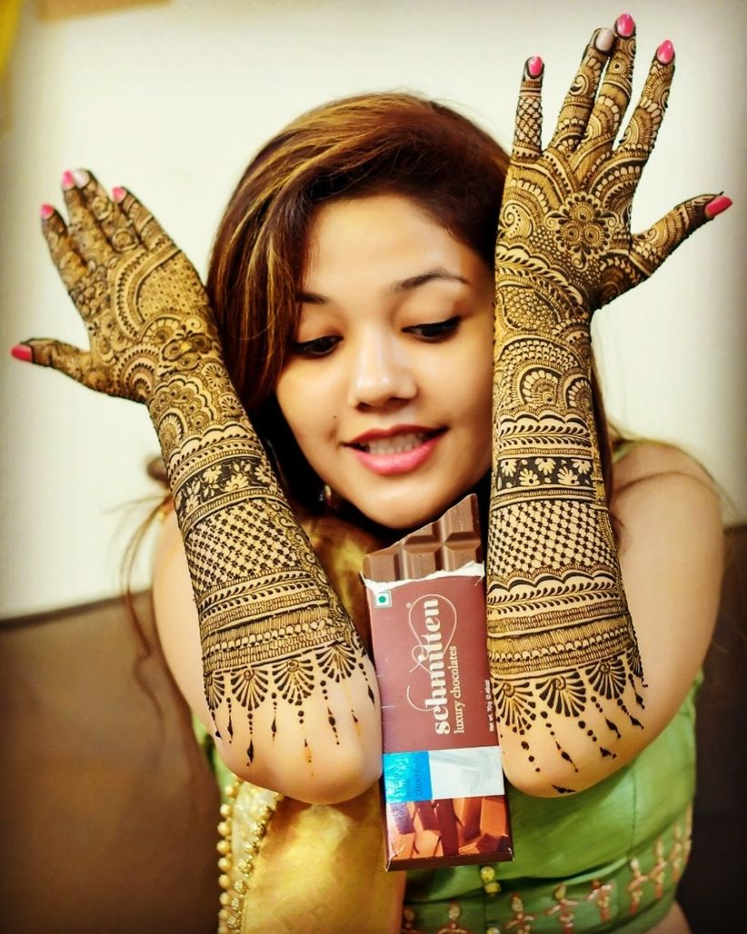 The Magical Mehndi Designs 2019 Guide: What To Wear For The Bride, Groom And Guests