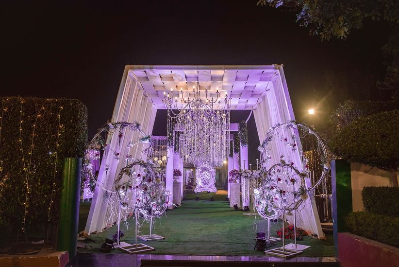 11 Stunning Wedding Gate Design Ideas That Will Amp up Your D-Day Decor