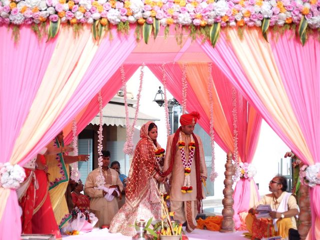 Renu and Swapnil &apos;s wedding in Mumbai, Maharashtra 63