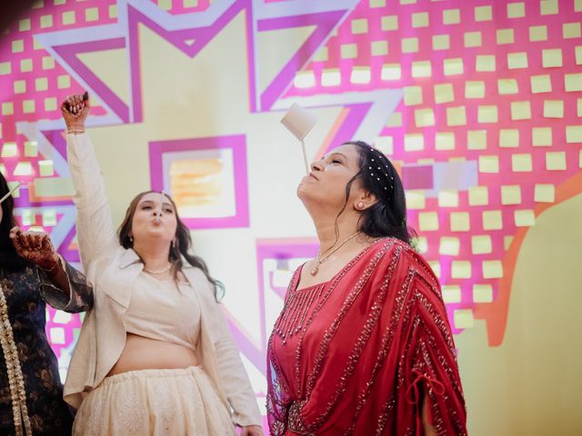 Neel and Hiral's wedding in Mumbai, Maharashtra 13