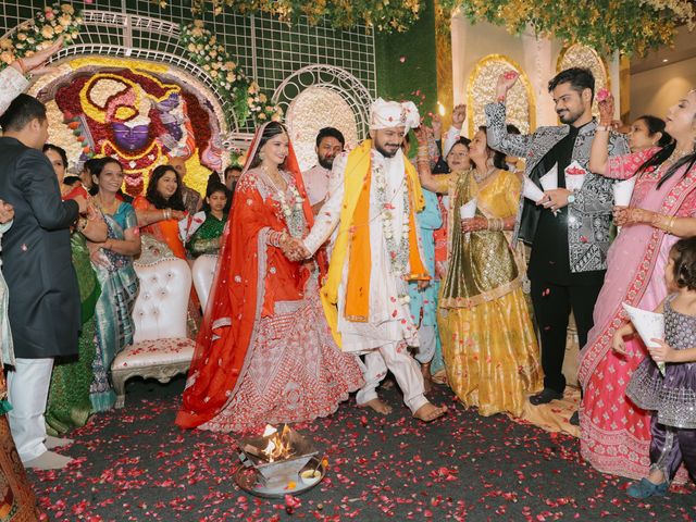 Neel and Hiral's wedding in Mumbai, Maharashtra 22