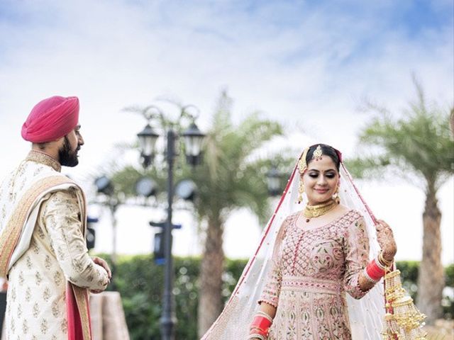 Sahiba and Gurjot's wedding in Gurgaon, Delhi NCR 33