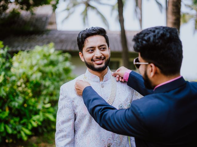 Jahnabi and Himanshu's wedding in Mumbai, Maharashtra 11