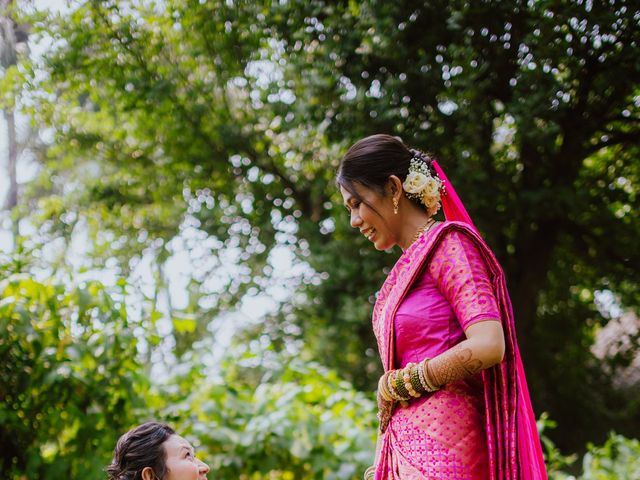 Jahnabi and Himanshu's wedding in Mumbai, Maharashtra 17