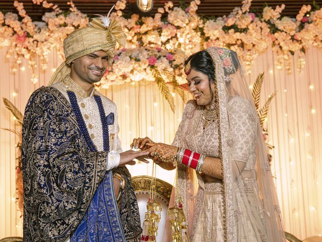 Garima and Manish&apos;s wedding in Faridabad, Delhi NCR 11