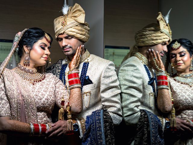 Garima and Manish&apos;s wedding in Faridabad, Delhi NCR 22