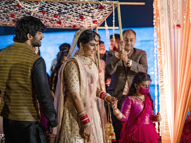 Garima and Manish&apos;s wedding in Faridabad, Delhi NCR 26