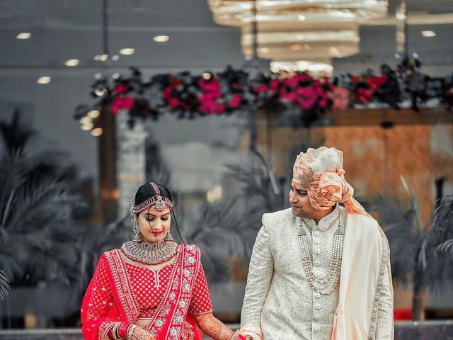 Swapnil and Deepika&apos;s wedding in Mumbai, Maharashtra 14