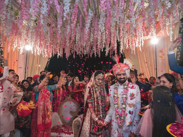 Bansi and Abhi&apos;s wedding in Mumbai, Maharashtra 23