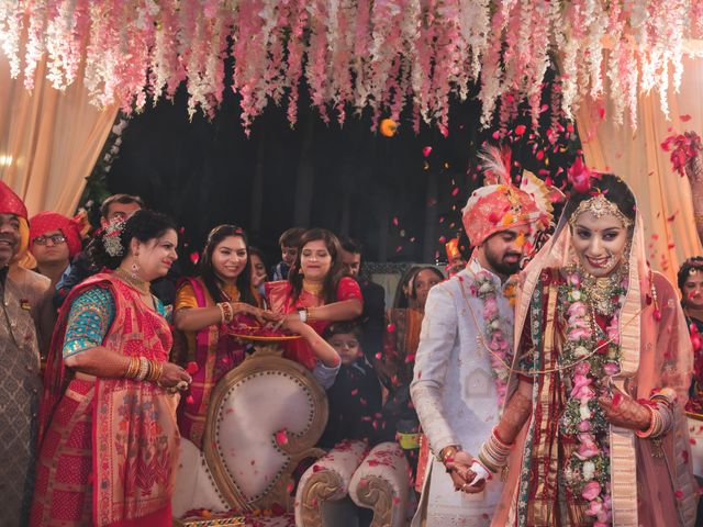Bansi and Abhi&apos;s wedding in Mumbai, Maharashtra 24